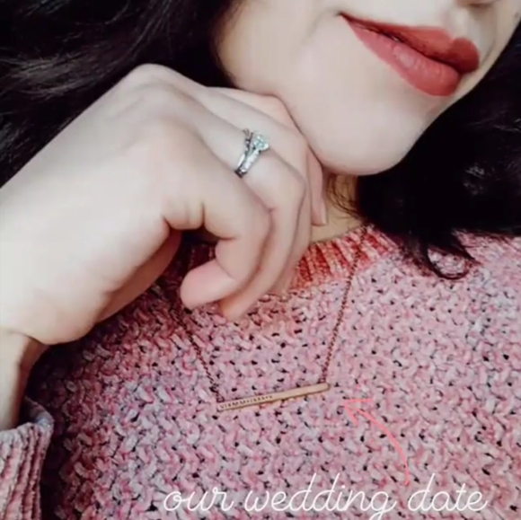 JBloom Rose Gold May Anniversary Bar Necklace - Picture 4 of 4